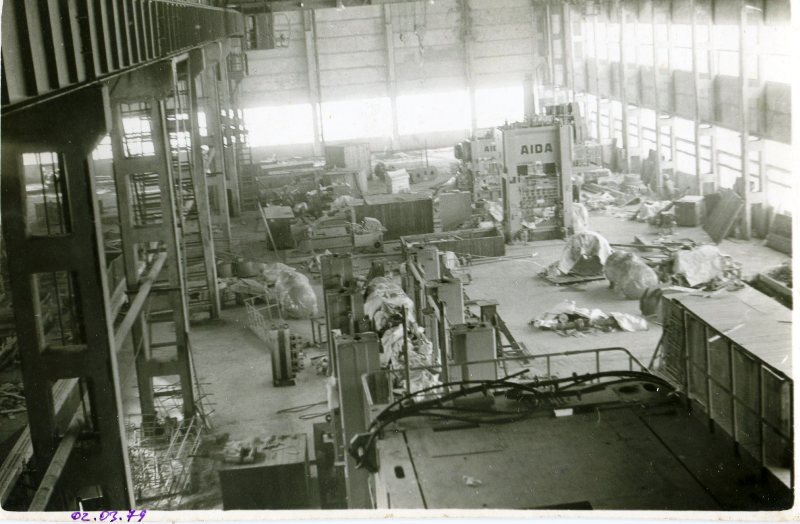 Завод тормозной аппаратуры в 1978 году. Монтаж прессового цеха.