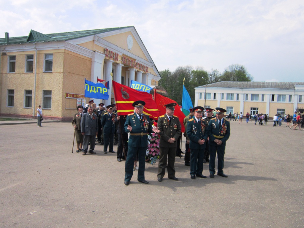 Колонна ветеранов.